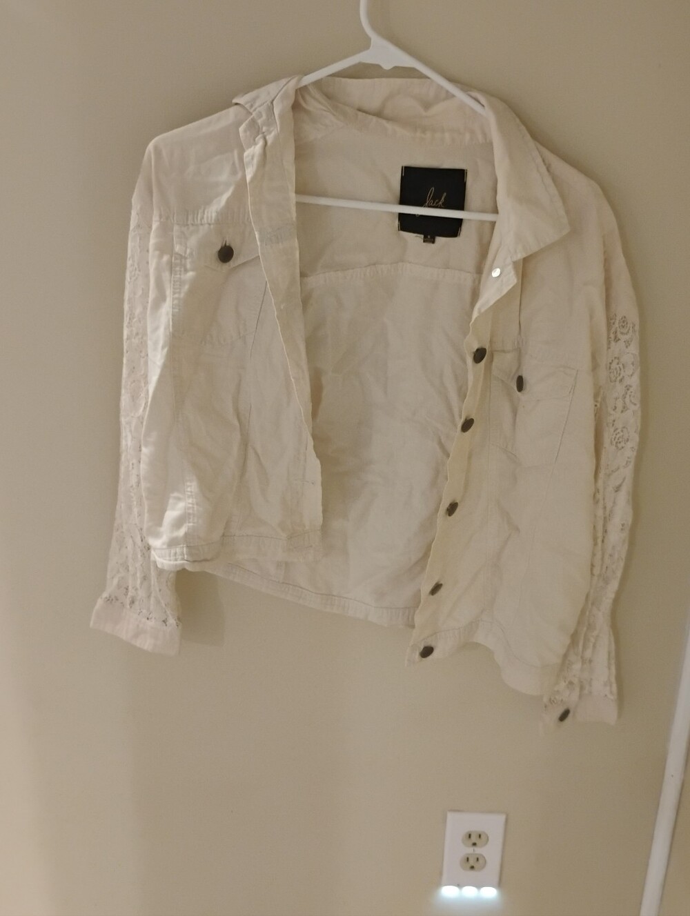 Jack. Women's White Denim Buttoned Jacket with Lace Sleeves Sz S